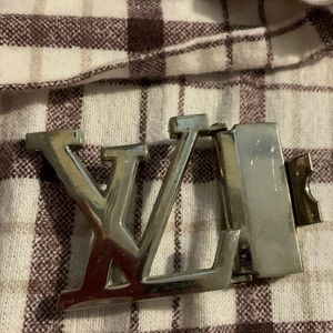 LV belt buckle